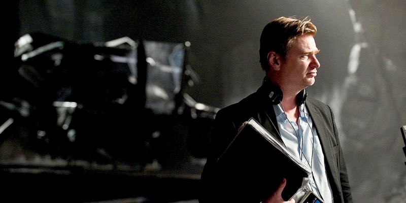 克里斯托弗·诺兰（Christopher Nolan）在<em>《蝙蝠侠：黑骑士崛起》</em>片场