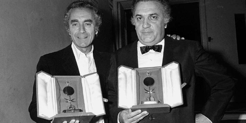 意大利导演米开朗基罗·安东尼奥尼（Michelangelo Antonioni）与费德里科·费里尼（Federico Fellini）