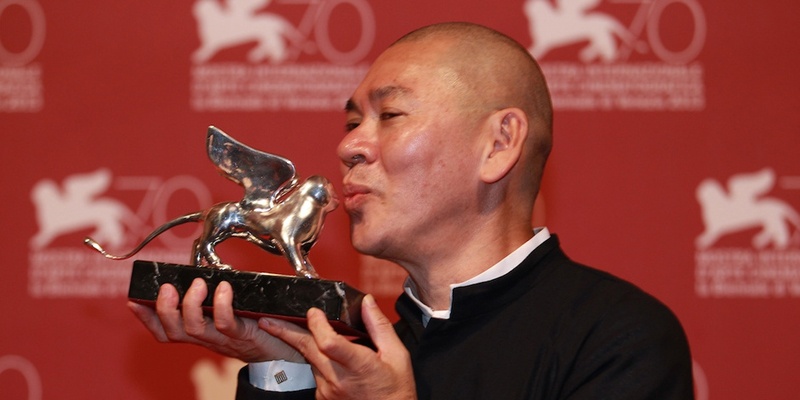 台湾导演蔡明亮凭借<em>《郊游》</em>获得2013年第70届威尼斯电影节评审团大奖。